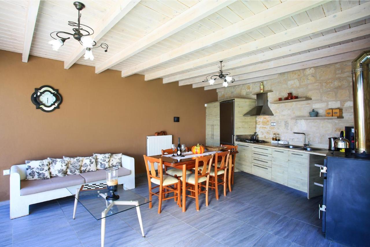 Design Villa Nicol - Heated Pool - Summer Kitchen 이라클리온 외부 사진